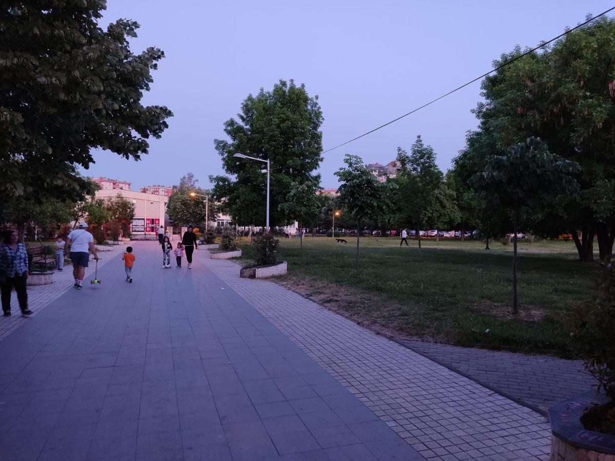 Zozi Urban Studio Скопье Экстерьер фото
